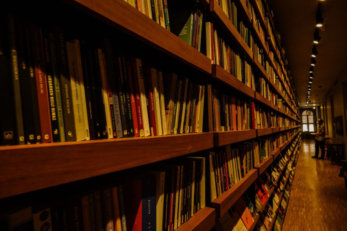soluce sinking city résoudre énigme bibliothèque
